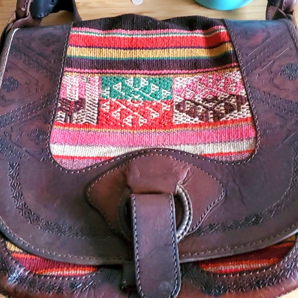 Guatemalan Leather‎ Crossbody bag